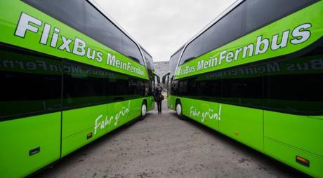 Flixbus-la-compagnia-di-bus-low-cost-tedesca-che-collega-le-città-europee-sbarca-anche-in-Italia-672x372
