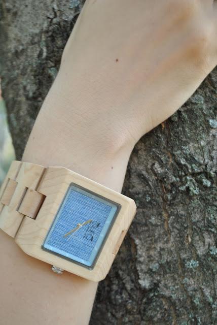 orologio gufo italy orologio gufo design orologio in legno orologio in legno e denim accessori estivi accessori estate 2015 wood watch mariafelicia magno fashion blogger color block by felym fashion blog italiani fashion bloggers italy summer accessories 