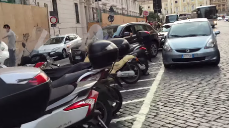 Video. Termini che cerca di migliorare. Dopo Via Giolitti ecco i cambiamenti su Via Marsala: i Vigili si danno un gran daffare, ma non basta