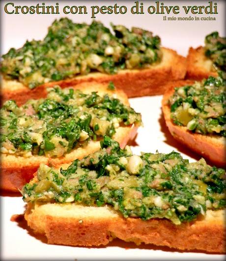 CROSTINI con pesto di OLIVE VERDI