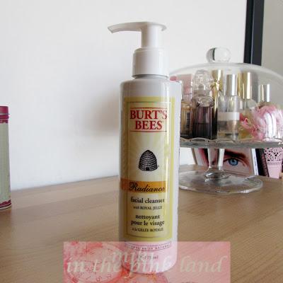 Burt's Bees Radiance Facial Cleanser Review