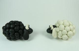 Renzi fa la “rivoluzione fiscale”, ma continua a ignorare i poveri