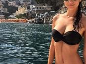 Universi paralleli: Belly Slot, Thigh Bikini Bridge