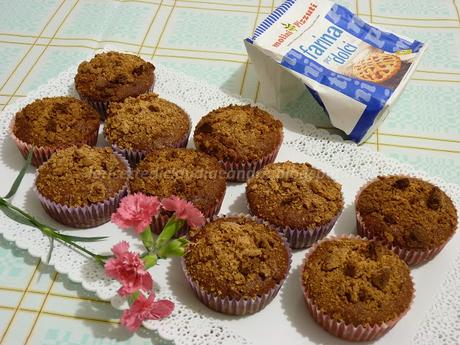 Muffin allo yogurt, cacao e amaretti