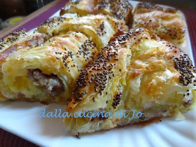 Strudel salato con semi di chia