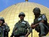 Israele. Polizia israeliana assalta moschea al-Aqsa, luogo sacro dell’Islam. FOTO