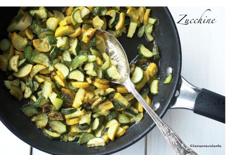 Semplicemente Zucchine in Padella