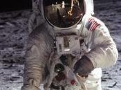 Come reagisce astronauta alla