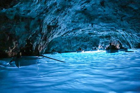 La Grotta Azzurra di Capri: dimora di spiriti, diavoli e ninfe