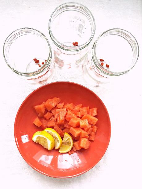 Detox water #10: Cocomero, limone e bacche Goji