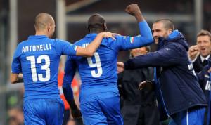 96_antonelli_okaka_bonucci_esultanza_1_0_46899_immagine_ts673_400