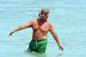 Beppe_Grillo_a_mare