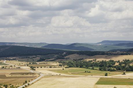 Simiane-la-Rotonde, panorama Provenza: alla ricerca della lavanda perduta 