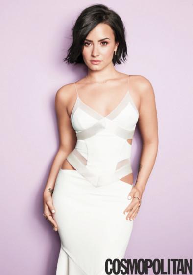 Demi-Lovato-Cosmopolitan-Cruel-For-The-Summer-September-2015-sexy-boobs-breasts-shirtless-naked-nude-3-394x560