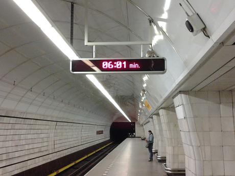 Morire di invidia per trasporti e qualità urbana perfino se ci aggira nella periferia di Praga. Foto e riflessioni