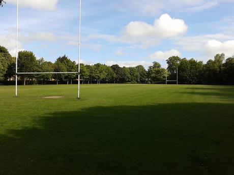 60 foto per rifarsi gli occhi girando tra i parchi di Dublino. Irlanda in crisi? Come sono giustificabili differenze così abissali tra noi e loro?