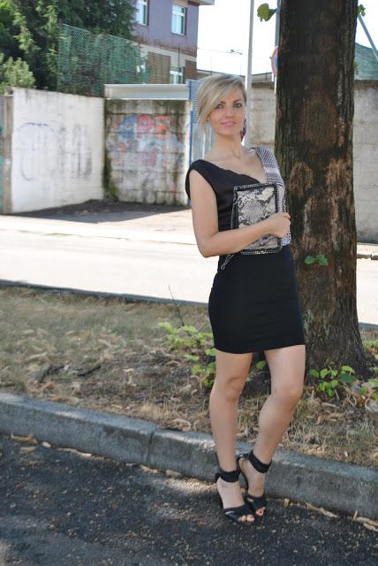 outfit gonna nera come abbinare la gonna nera abbinamenti gonna nera gonna nera aderente mariafelicia magno fashion blogger colorblock by felym fashion blog italiani fashion blogger italiane blog di moda outfit estivi donna outfit estate 2015 outfit agosto 2015 summer elegant outfit for girls blondie blonde hair blonde girl ragazze bionde 