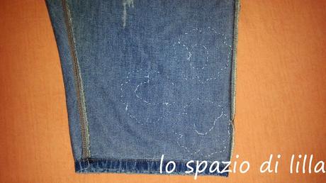 Come trasformare facilmente un jeans da uomo in uno da donna /  An easy way to change a male jeans into a female one