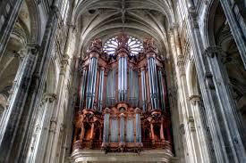 Ceci tuera cela .Notre-Dame e Saint-Eustache