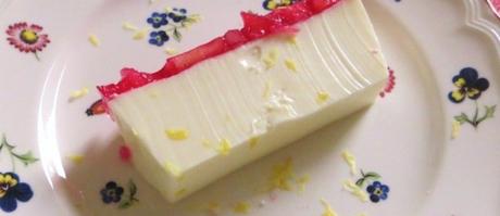 Panna, latte e mela rossa