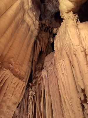 Le grotte carsiche di Toirano: dove l'acqua diventa scultrice.