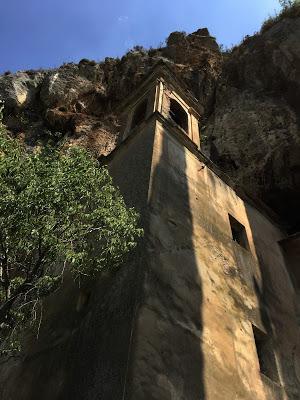 Le grotte carsiche di Toirano: dove l'acqua diventa scultrice.