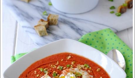 Crema Fredda di Pomodori Rossi e Zenzero con Stracciatella di Burrata, Gamberoni e Arachidi