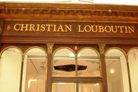 Passages Parigi Christian Louboutin