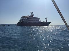 Il megayacht di Flavio Briatore fa tappa a Porto Palo di Menfi