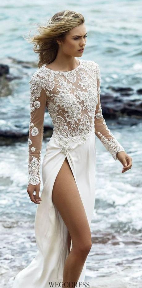 Beach wedding dress e … “scarpe”