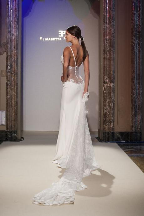 Beach wedding dress e … “scarpe”