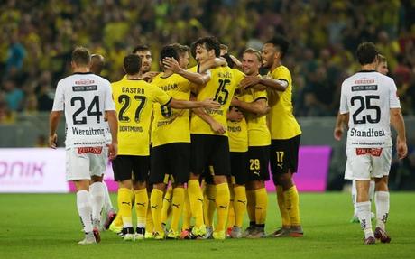 Europa League: “manita” del Borussia con tris di Mkhitaryan, eliminati West Ham e Copenhagen