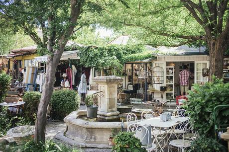 Provenza,  L' Isle sur la sorgue, villaggio antiquariato