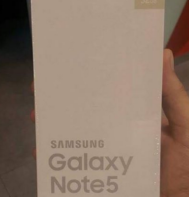 Samsung Galaxy Note 5: trapelata la confezione di vendita e le specifiche