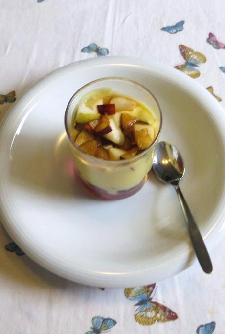 Crema ricca con macedonia