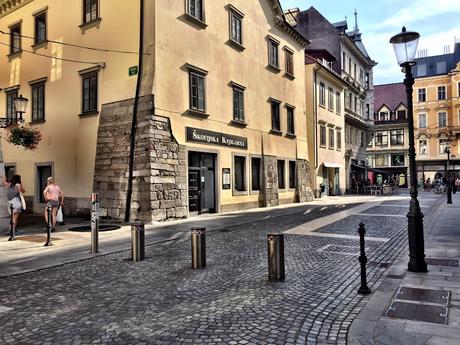 40 foto per un confronto con Lubiana. In 10 anni la piccola capitale slovena si è portata 50 anni avanti a noi. Come ha fatto?