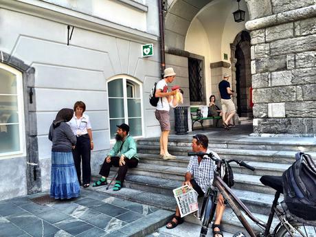 40 foto per un confronto con Lubiana. In 10 anni la piccola capitale slovena si è portata 50 anni avanti a noi. Come ha fatto?