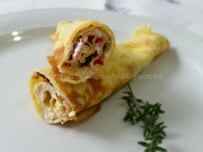 Crepes ripiene con Philadelphia, bacon, olive e peperoncini piccanti