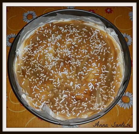 Cheesecake bicolor con latte condensato, cream caramel e senza colla di pesce