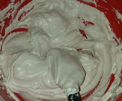 Cheesecake bicolor con latte condensato, cream caramel e senza colla di pesce