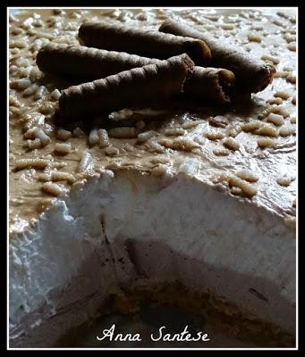 Cheesecake bicolor con latte condensato, cream caramel e senza colla di pesce