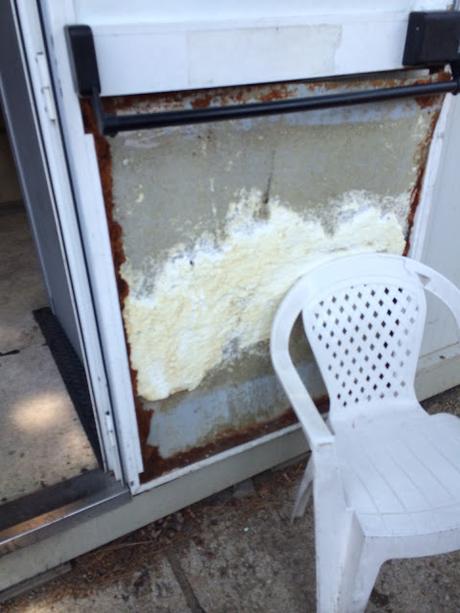 Foto ributtanti. Ecco come i tassisti sono costretti a lavorare a Ciampino