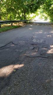 PAVIA. Prosegue su Facebook la protesta dei borghigiani contro il senso unico: nasce il gruppo 