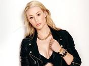Iggy Azalea posa rivista Sunday Style