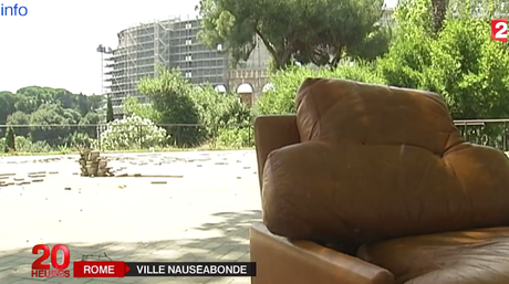 Video. Roma città nauseabonda. Ecco l'immagine che passa sulla tv francese. Giustamente, purtroppo