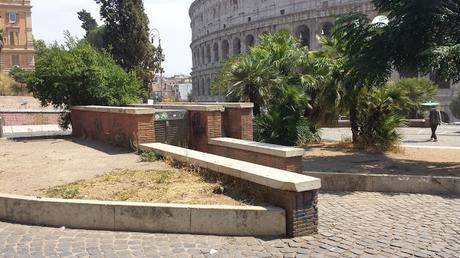 Cerchi la zona più sciatta di una città super sciatta? Vai di fronte al Colosseo sulla straordinaria terrazza panoramica...