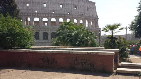 Cerchi la zona più sciatta di una città super sciatta? Vai di fronte al Colosseo sulla straordinaria terrazza panoramica...