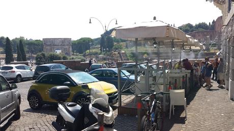 Cerchi la zona più sciatta di una città super sciatta? Vai di fronte al Colosseo sulla straordinaria terrazza panoramica...