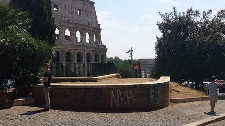 Cerchi la zona più sciatta di una città super sciatta? Vai di fronte al Colosseo sulla straordinaria terrazza panoramica...