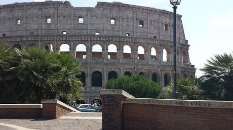 Cerchi la zona più sciatta di una città super sciatta? Vai di fronte al Colosseo sulla straordinaria terrazza panoramica...